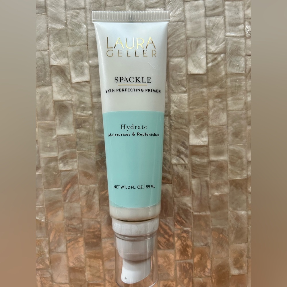 Laura Geller Spackle Skin Perfecting Primer - Hydrate in White and Cream